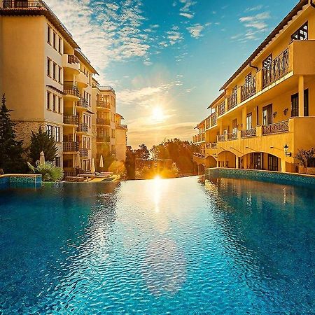 The Cliff Beach Apartments ابزور المظهر الخارجي الصورة