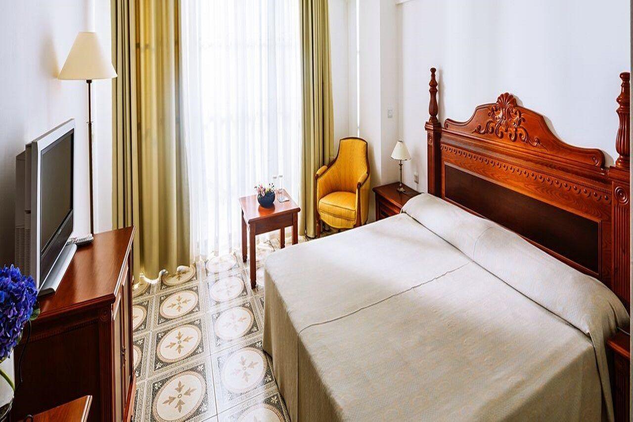 The Cliff Beach Apartments ابزور المظهر الخارجي الصورة