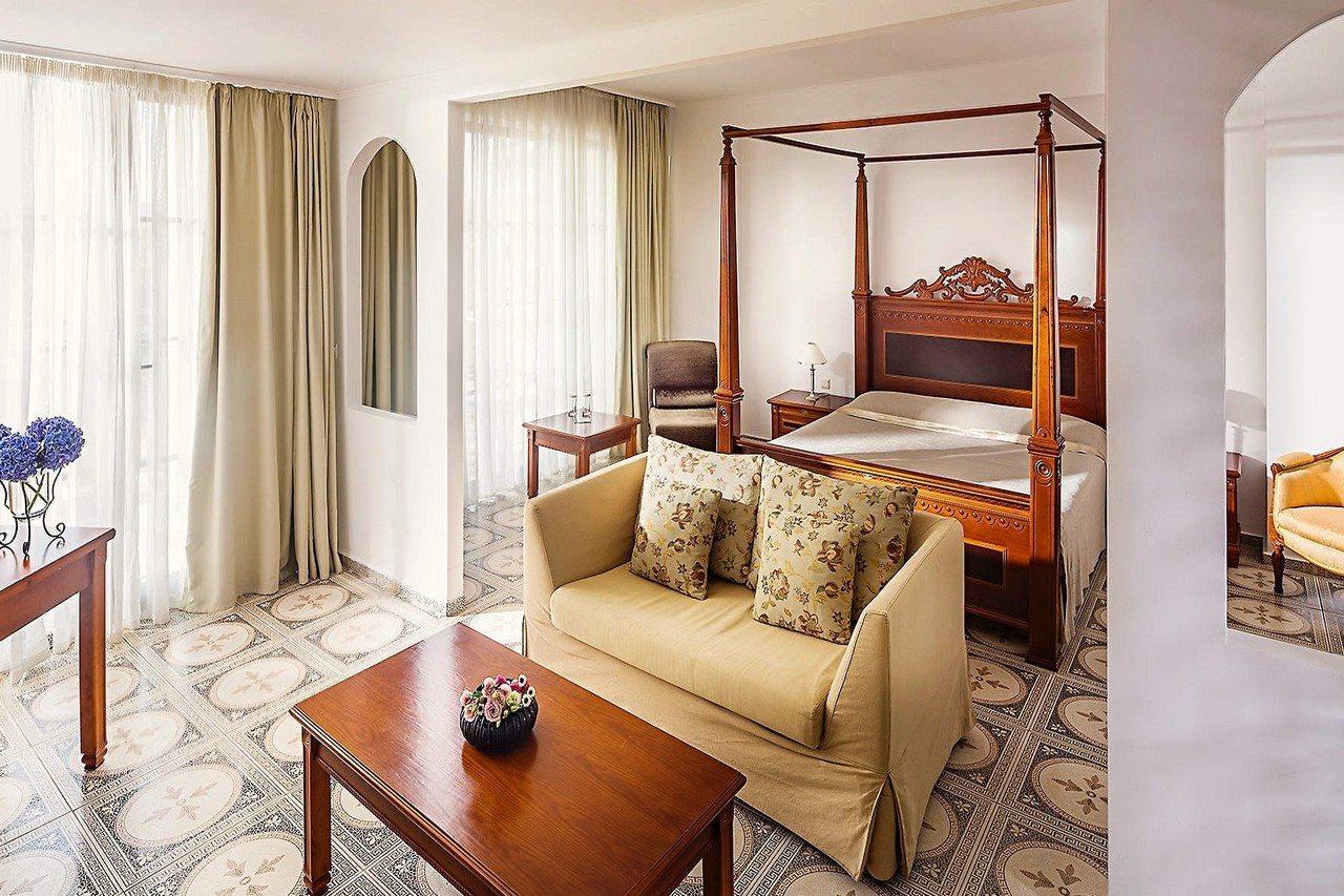 The Cliff Beach Apartments ابزور المظهر الخارجي الصورة