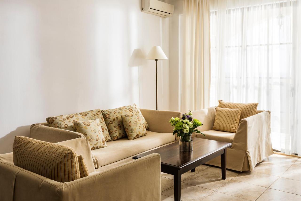 The Cliff Beach Apartments ابزور المظهر الخارجي الصورة