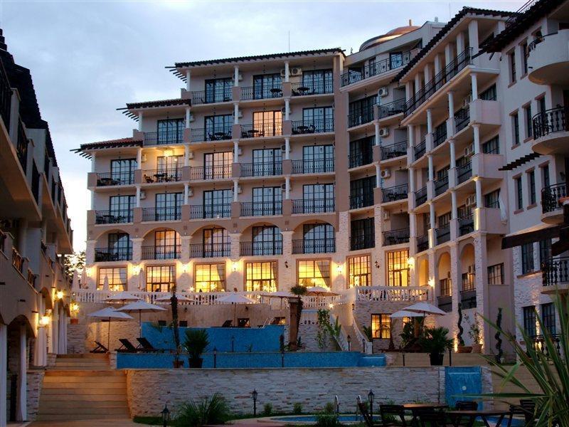The Cliff Beach Apartments ابزور المظهر الخارجي الصورة