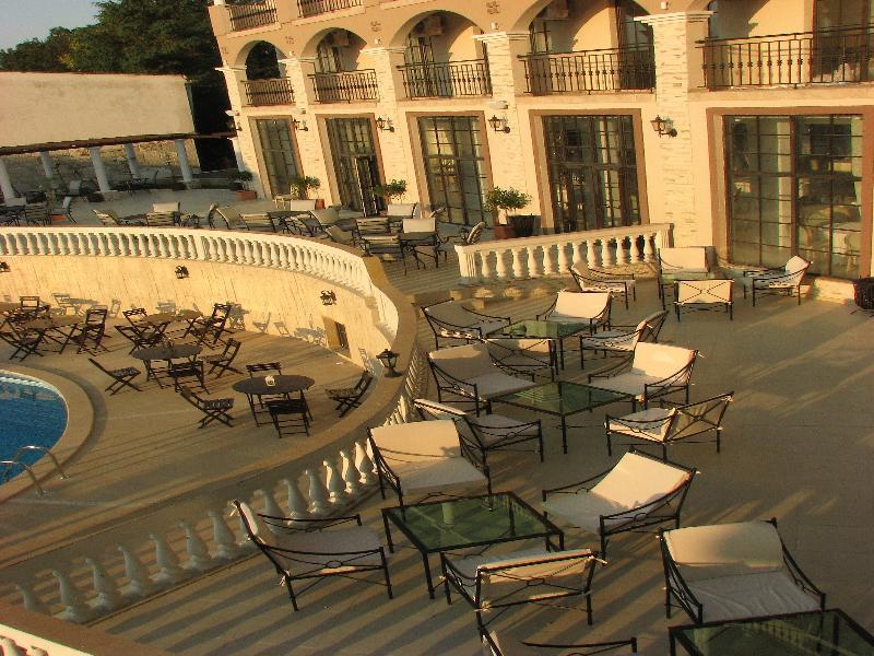 The Cliff Beach Apartments ابزور المظهر الخارجي الصورة