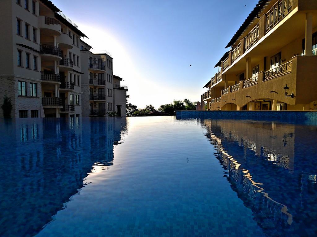 The Cliff Beach Apartments ابزور المظهر الخارجي الصورة